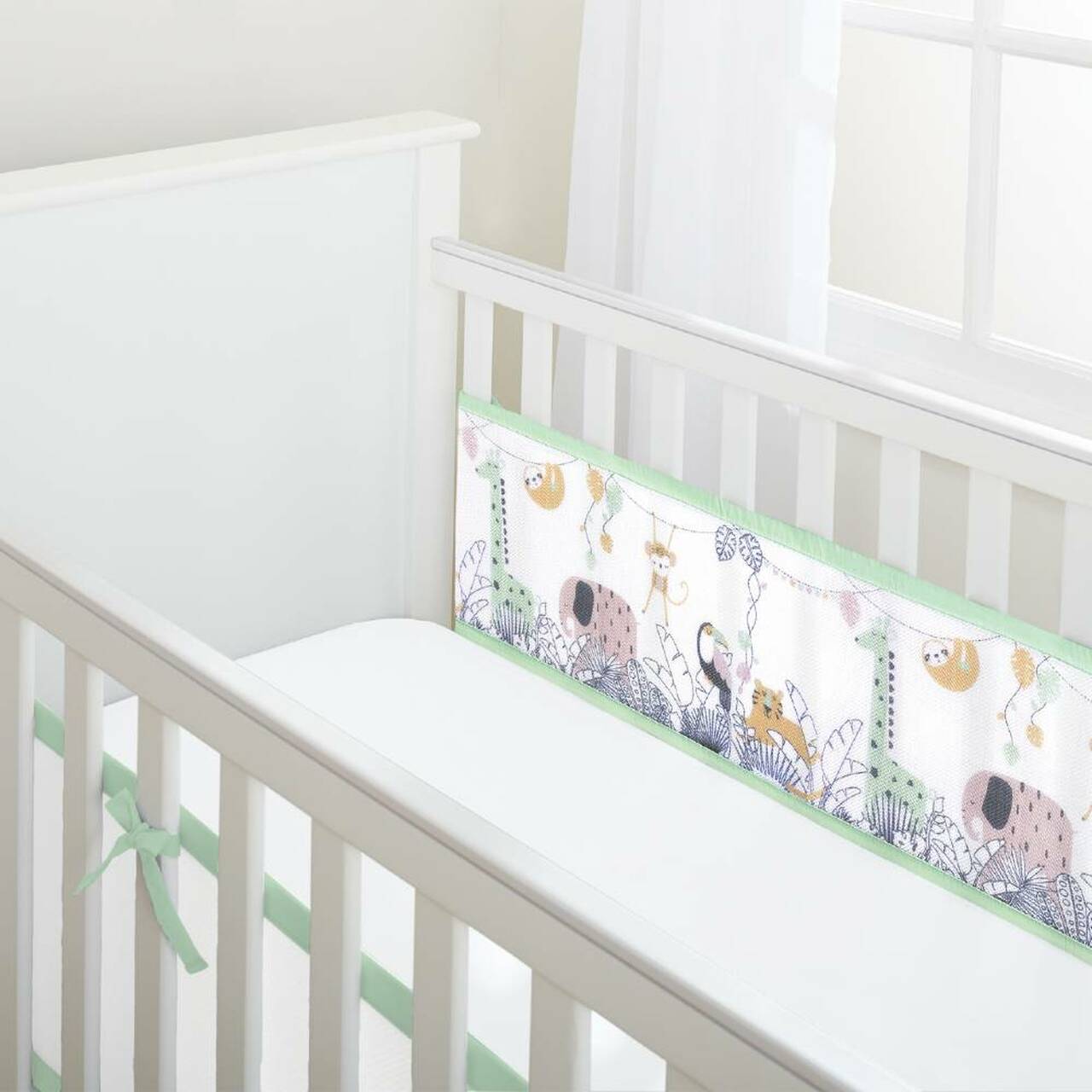 BreathableBaby Print Breathable Mesh Cot Liner - 2 Sides - Rainforest (Mint  Trim) - Nappies Direct